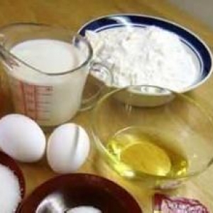 自制鸡蛋/豆腐/番茄/牛奶/柠檬蜂蜜淡斑面膜方法