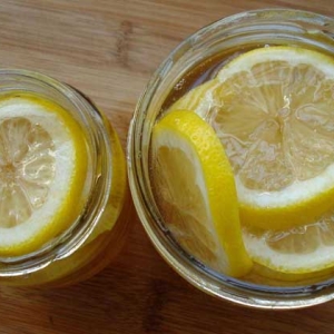 蜂蜜柠檬水能天天喝吗？能天天喝，但一定要控制每天的饮用量！