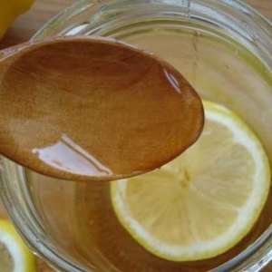 蜂蜜柠檬水是酸性还是碱性？