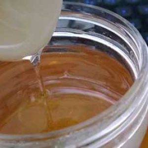 喝蜂蜜水能治便秘吗？