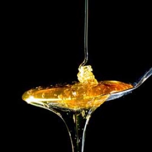 牛奶蛋清蜂蜜面膜有什么功效？