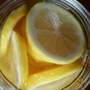 蜂蜜腌柠檬可以减肥吗？