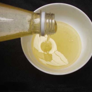 蜂蜜酸奶面膜怎么做最简单？